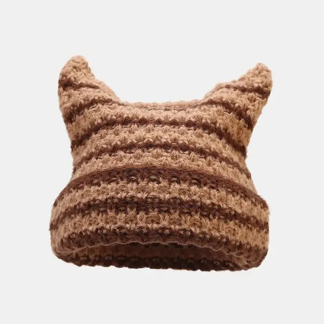 Green-striped Kawaii King knitted beanie with a cozy, cute design, perfect for warm winter wear.